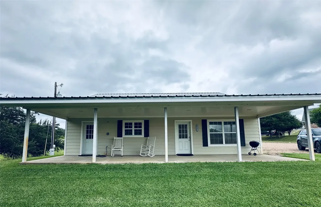 581 Comanche Lake Road Comanche TX 76442