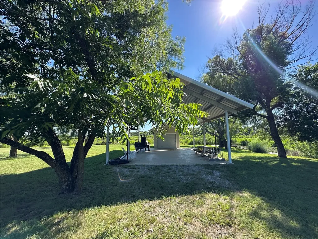 581 Comanche Lake Road Comanche TX 76442