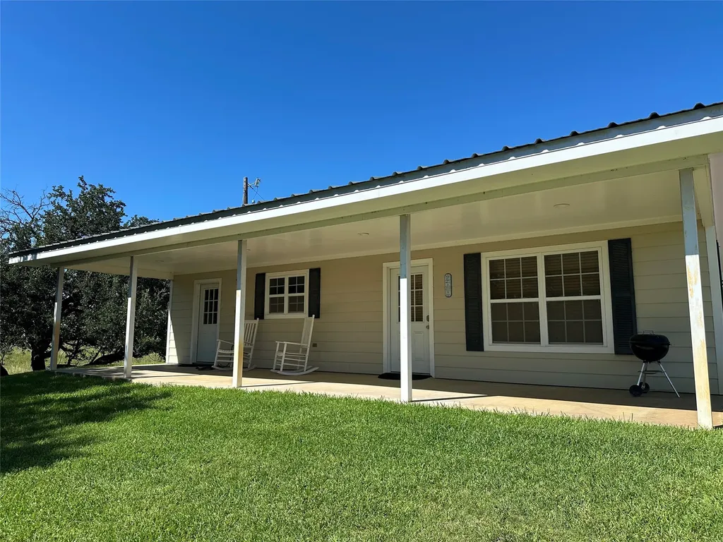 581 Comanche Lake Road Comanche TX 76442