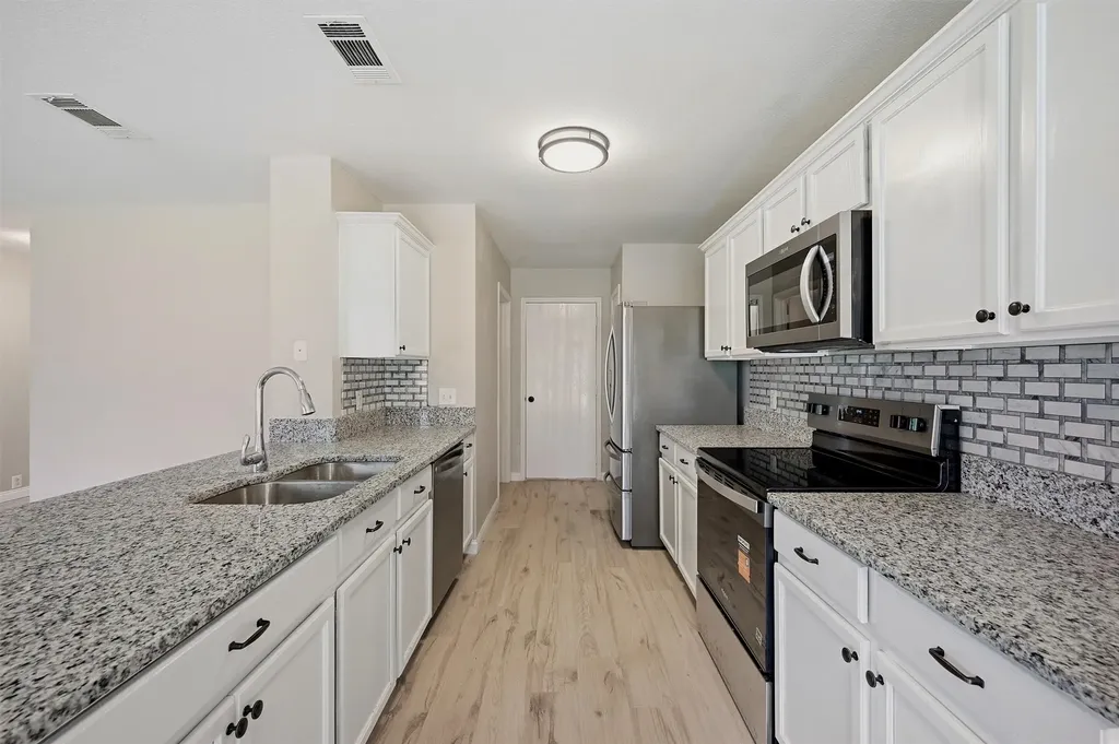 4517 Blue Jay Lane Sherman TX 75092