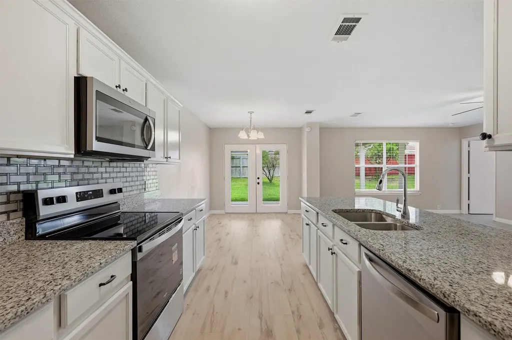 4517 Blue Jay Lane Sherman TX 75092