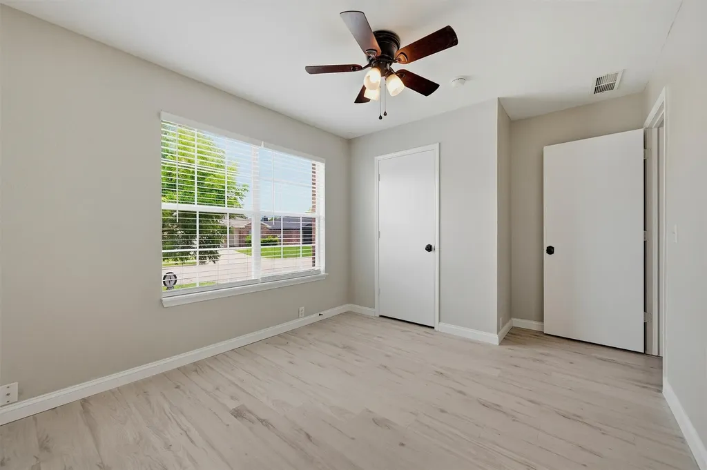 4517 Blue Jay Lane Sherman TX 75092