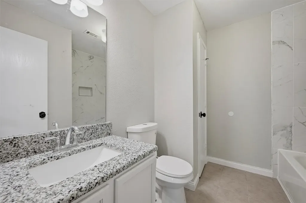 4517 Blue Jay Lane Sherman TX 75092