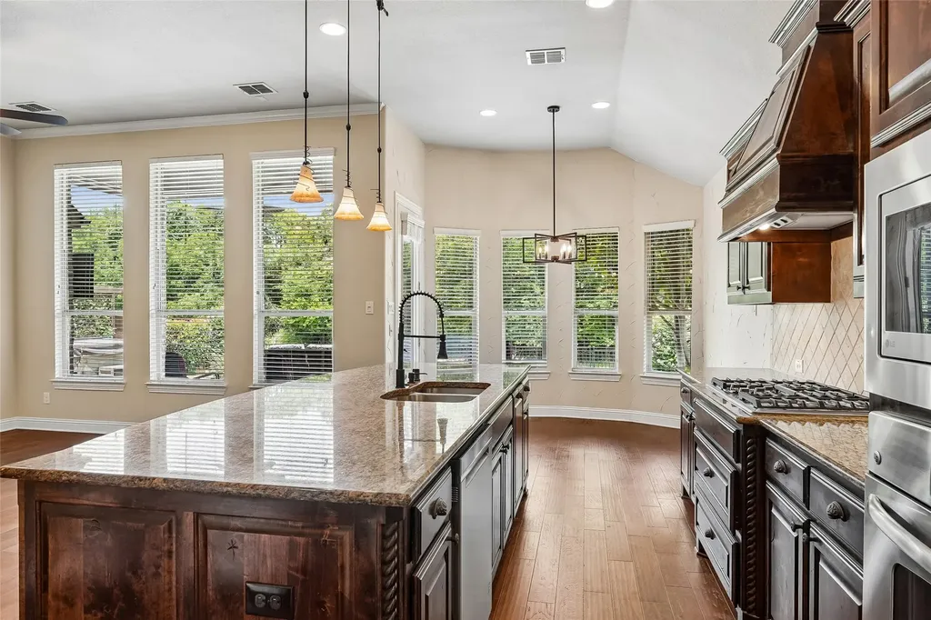 2804 Sherwood Drive Trophy Club TX 76262