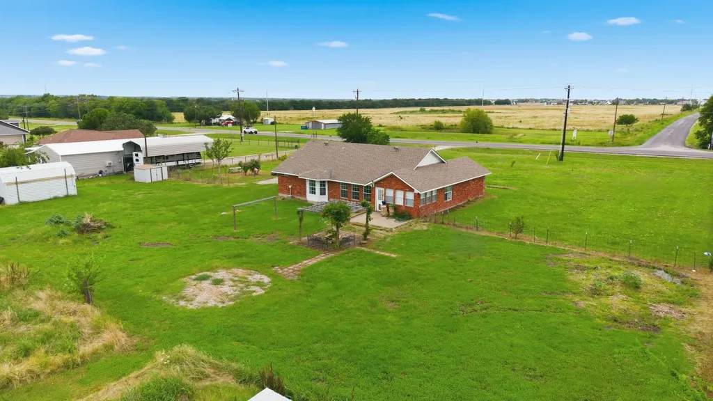 4869 Fm 6 Caddo Mills TX 75135