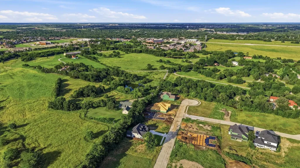 1912 Heritage Knoll Drive Sherman TX 75092