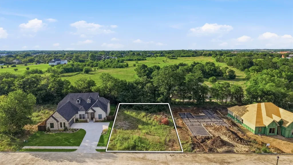 1912 Heritage Knoll Drive Sherman TX 75092