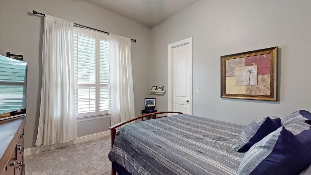 8900 Bluestem Drive Lantana TX 76226