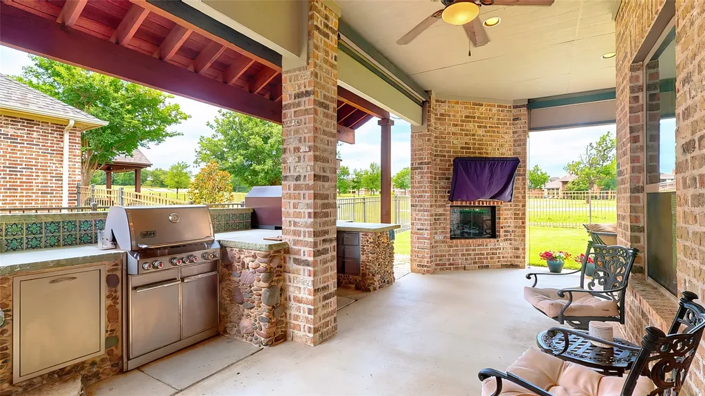 8900 Bluestem Drive Lantana TX 76226