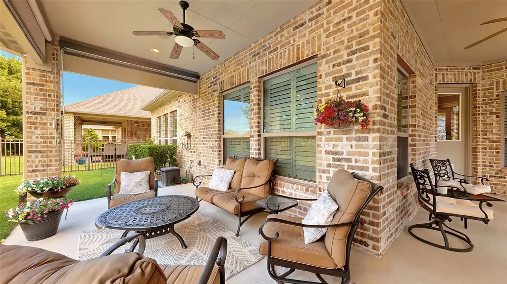8900 Bluestem Drive Lantana TX 76226
