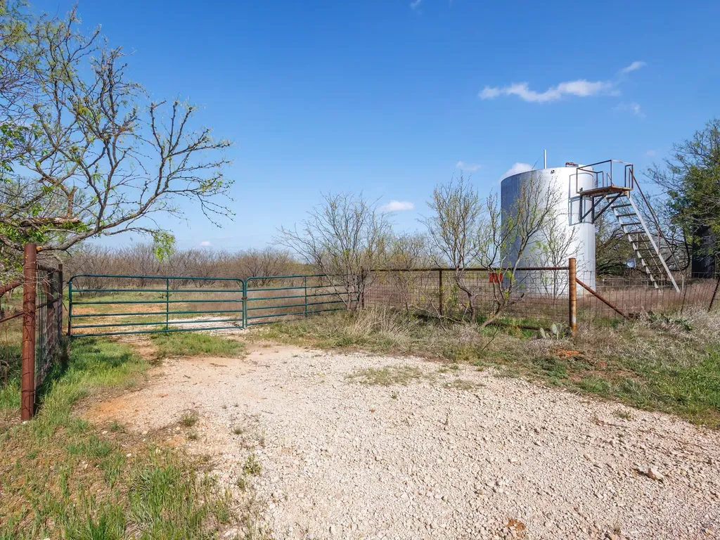 3051 County Road 411 W Brownwood TX 76801