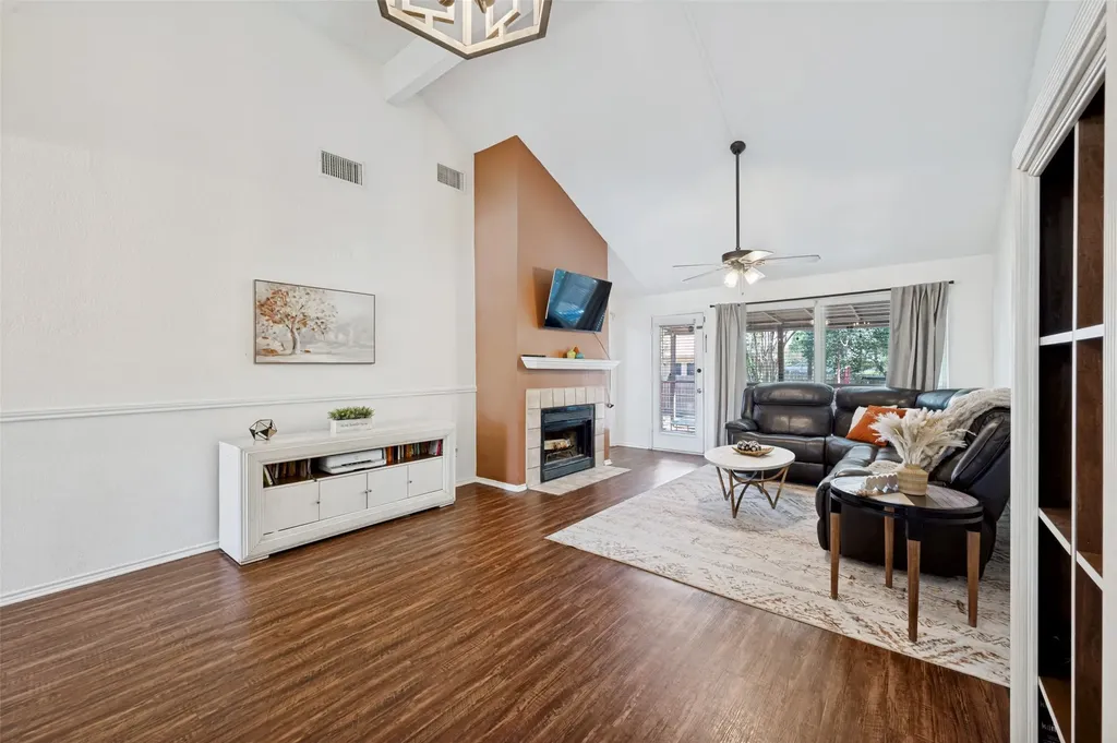 109 Hickory Springs Drive Euless TX 76039