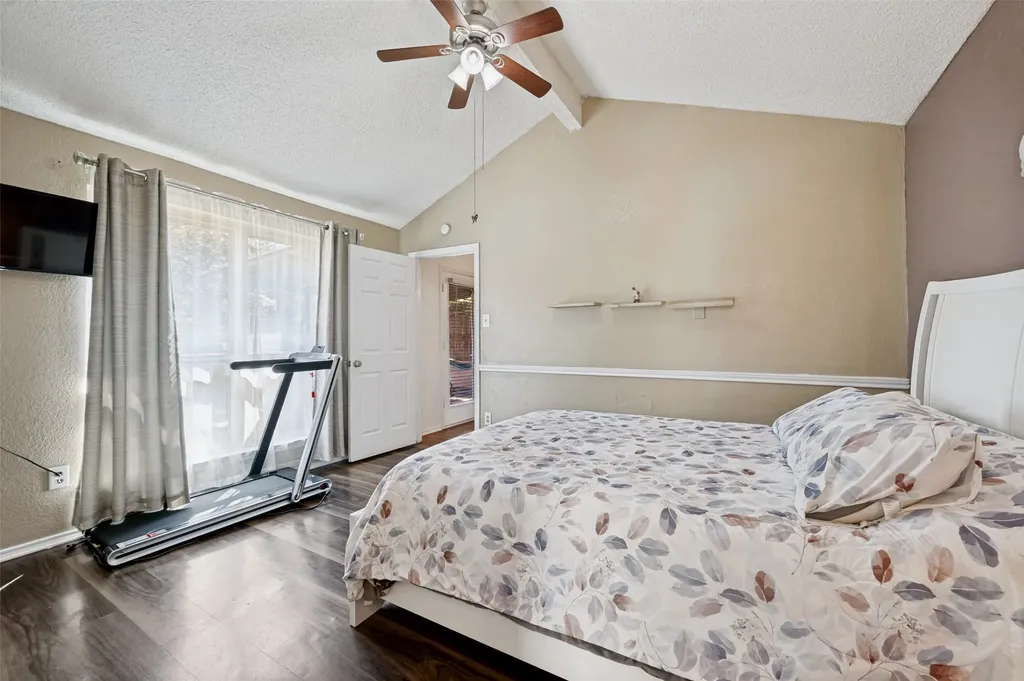 109 Hickory Springs Drive Euless TX 76039