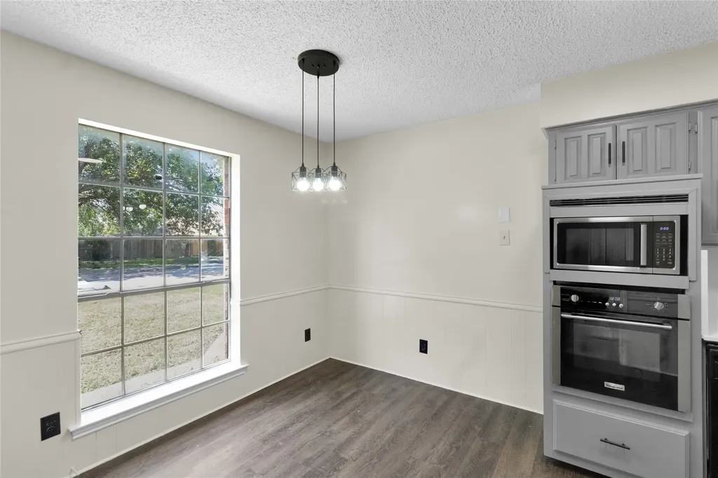335 Hummingbird Lane Duncanville TX 75137