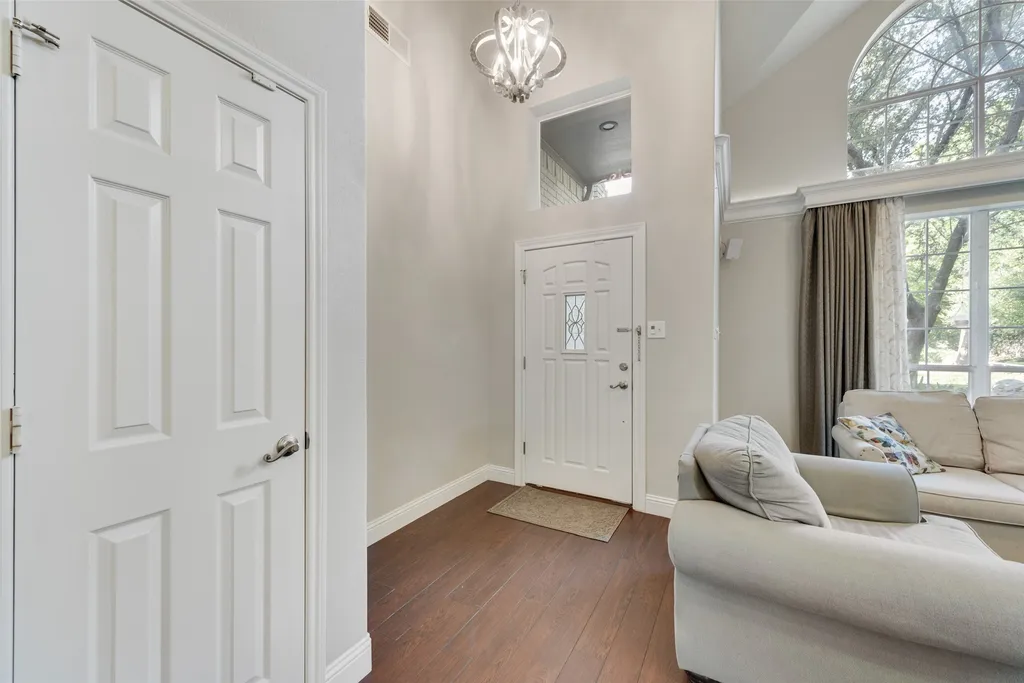 3301 Jones Court Bedford TX 76021
