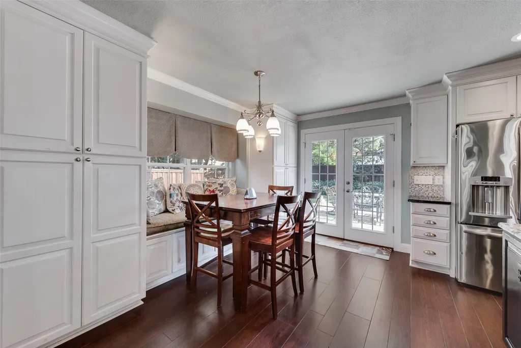 3301 Jones Court Bedford TX 76021
