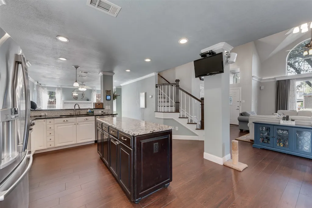 3301 Jones Court Bedford TX 76021