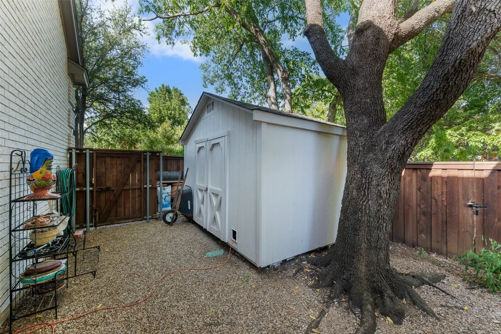 3301 Jones Court Bedford TX 76021