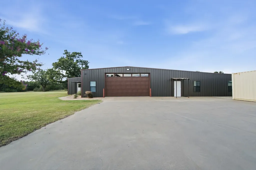 4711 S Highway 281 Mineral Wells TX 76067