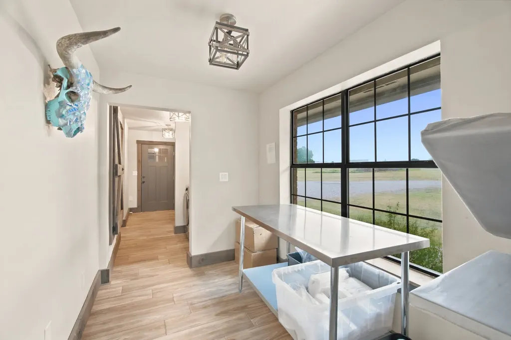 4711 S Highway 281 Mineral Wells TX 76067