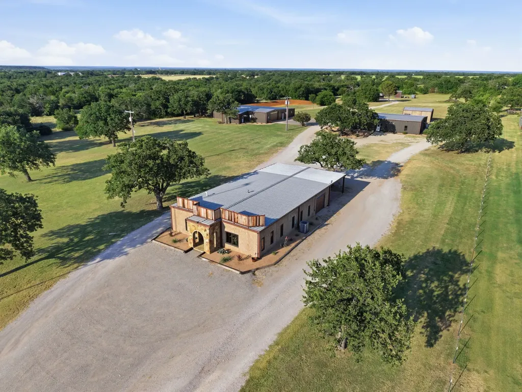 4711 S Highway 281 Mineral Wells TX 76067