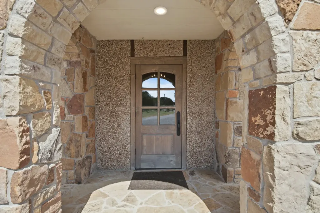 4711 S Highway 281 Mineral Wells TX 76067
