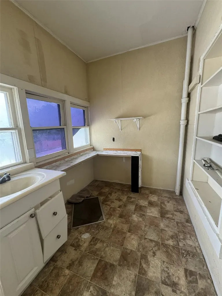 2836 Hemphill Street Fort Worth TX 76110