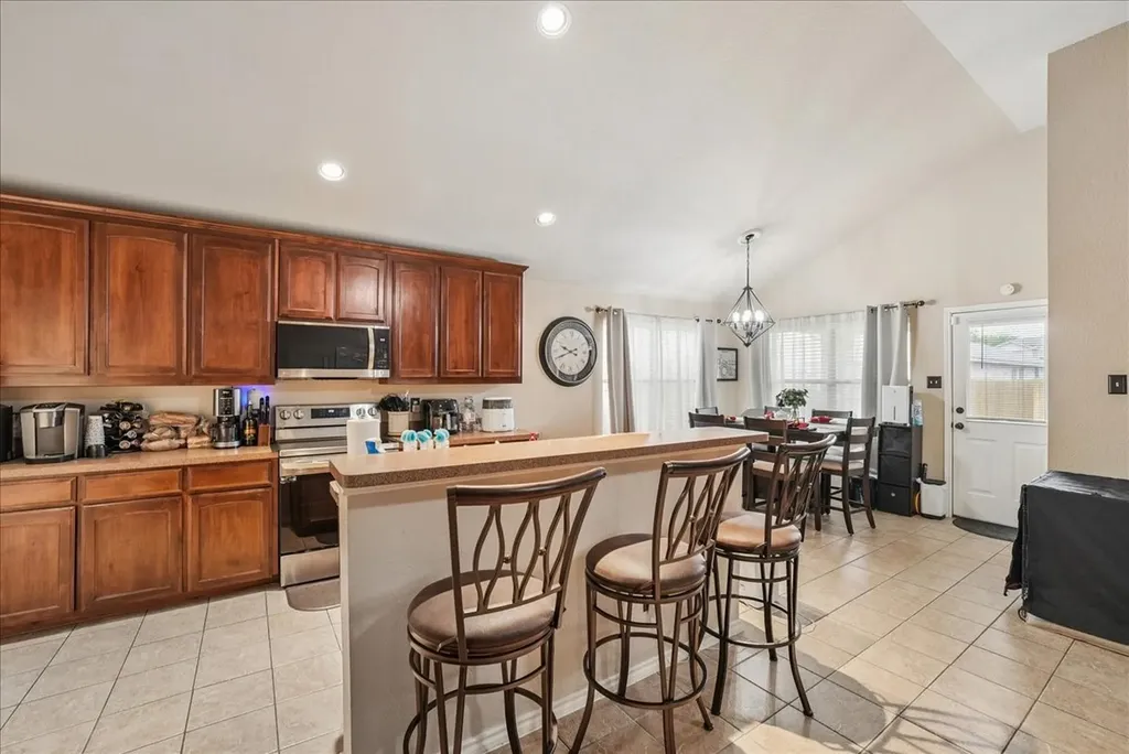 4037 Tiburon Street Fort Worth TX 76106