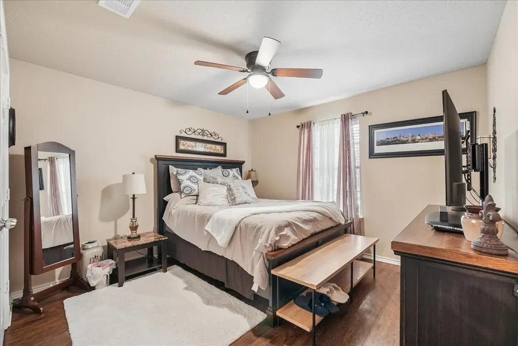 4037 Tiburon Street Fort Worth TX 76106