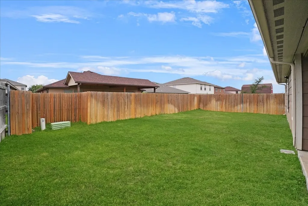4037 Tiburon Street Fort Worth TX 76106