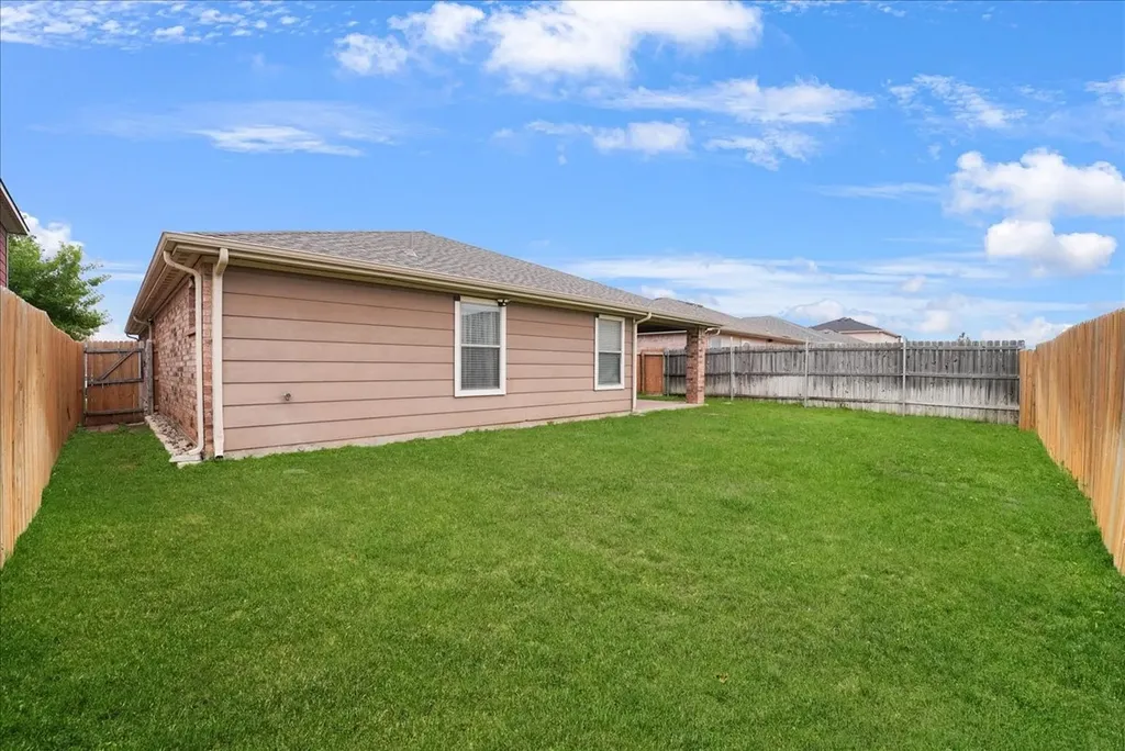 4037 Tiburon Street Fort Worth TX 76106