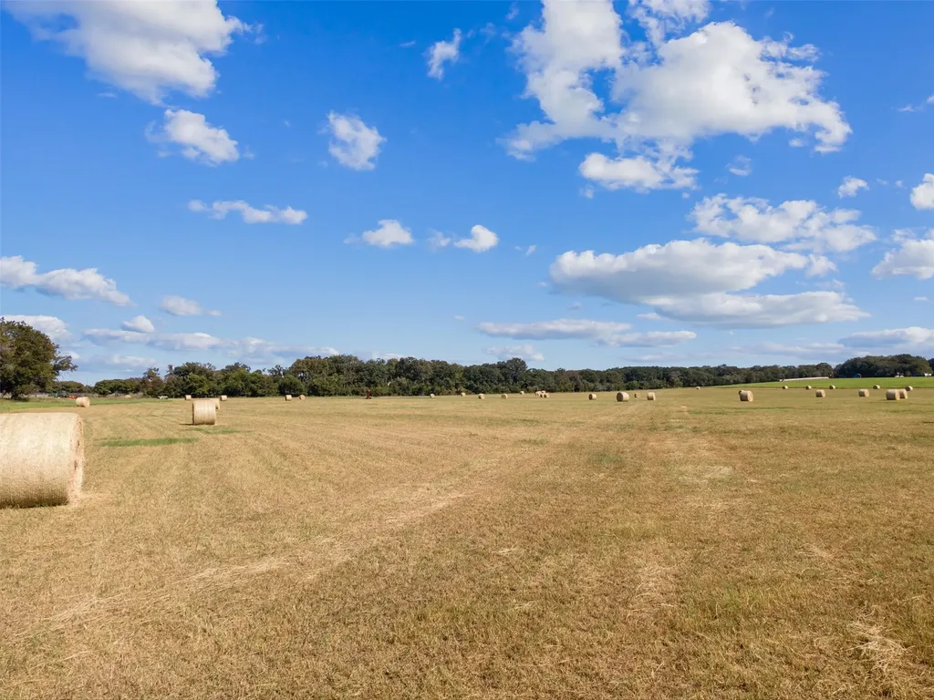 324 E Highway 6 Iredell TX 76649