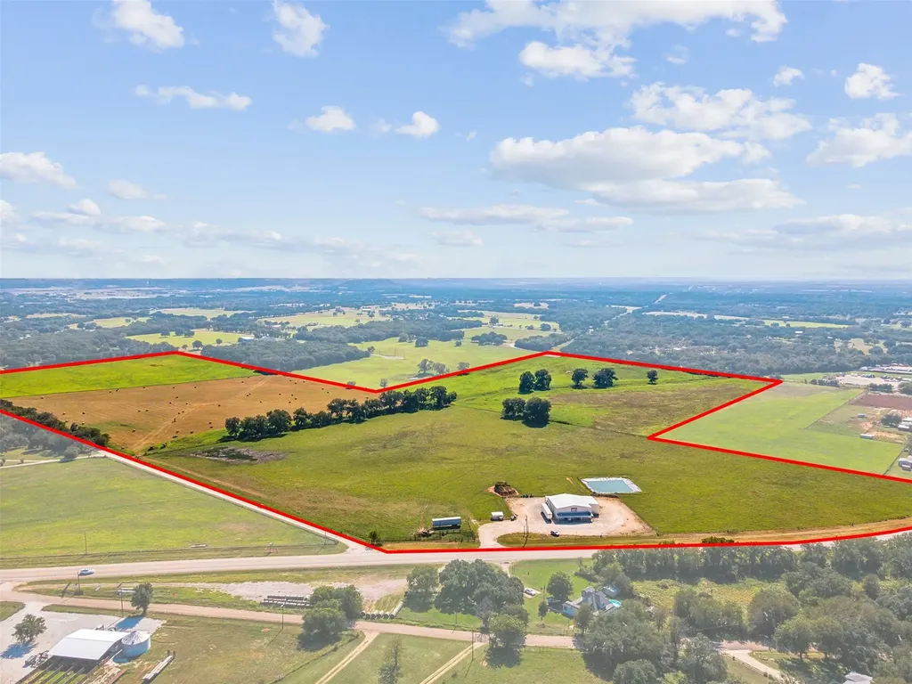 324 E Highway 6 Iredell TX 76649