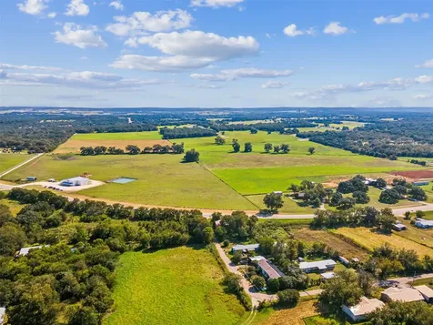324 E Highway 6 Iredell TX 76649