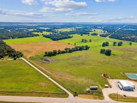 324 E Highway 6 Iredell TX 76649
