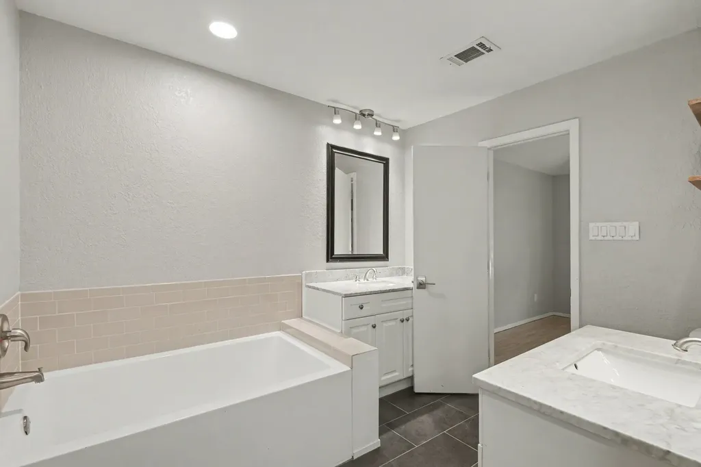 217 Kingswood Road Willow Park TX 76087