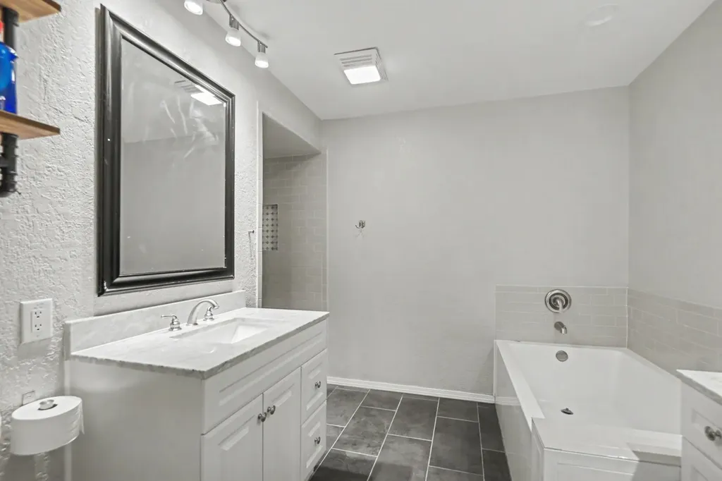 217 Kingswood Road Willow Park TX 76087