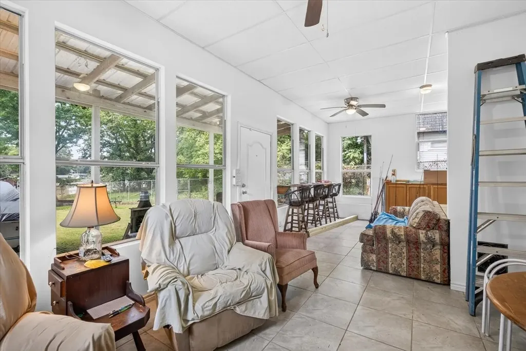 160 Buffalo Springs Road Mabank TX 75156