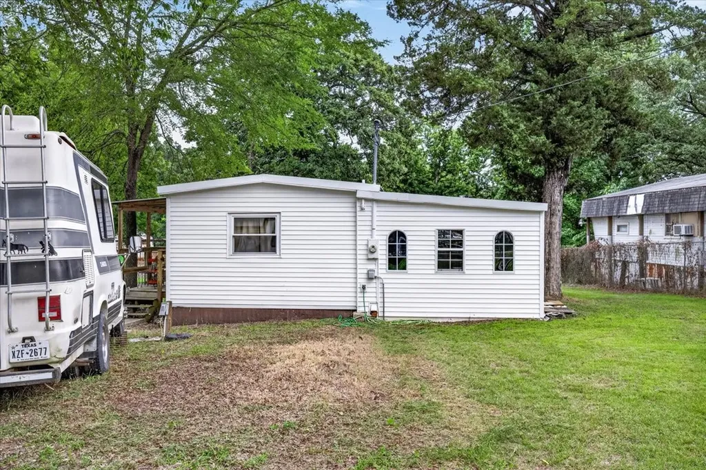 160 Buffalo Springs Road Mabank TX 75156