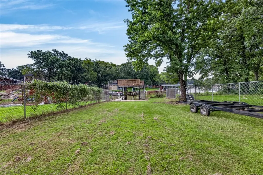160 Buffalo Springs Road Mabank TX 75156