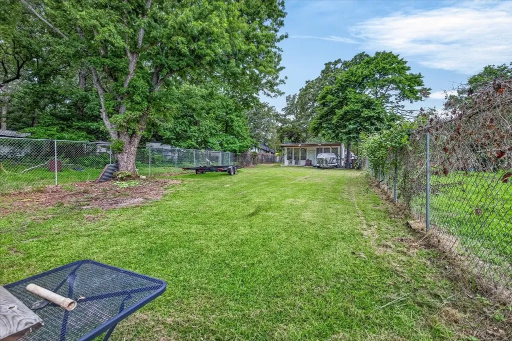 160 Buffalo Springs Road Mabank TX 75156
