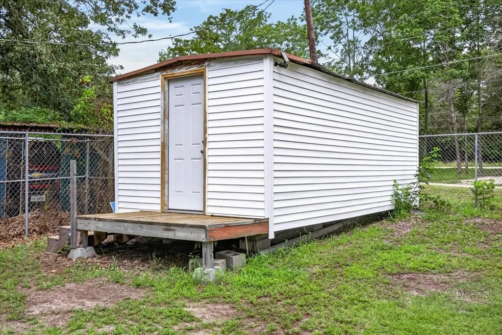 160 Buffalo Springs Road Mabank TX 75156