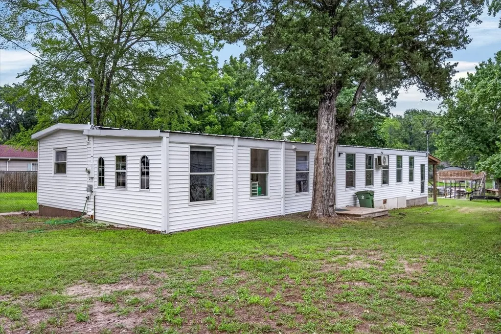 160 Buffalo Springs Road Mabank TX 75156