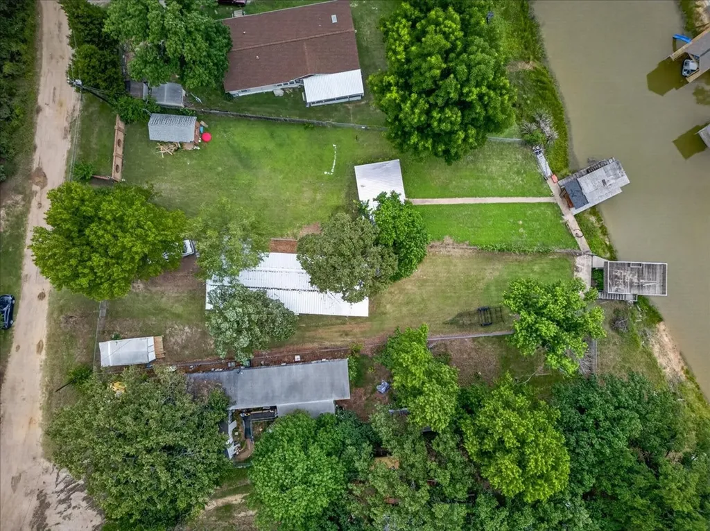 160 Buffalo Springs Road Mabank TX 75156