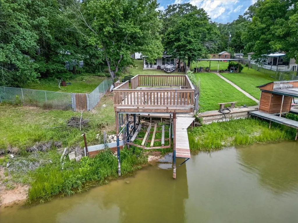 160 Buffalo Springs Road Mabank TX 75156