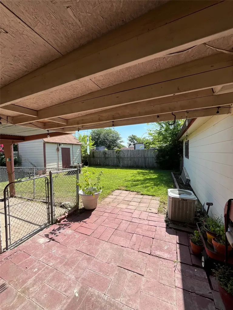909 Wandering Way Drive Allen TX 75002