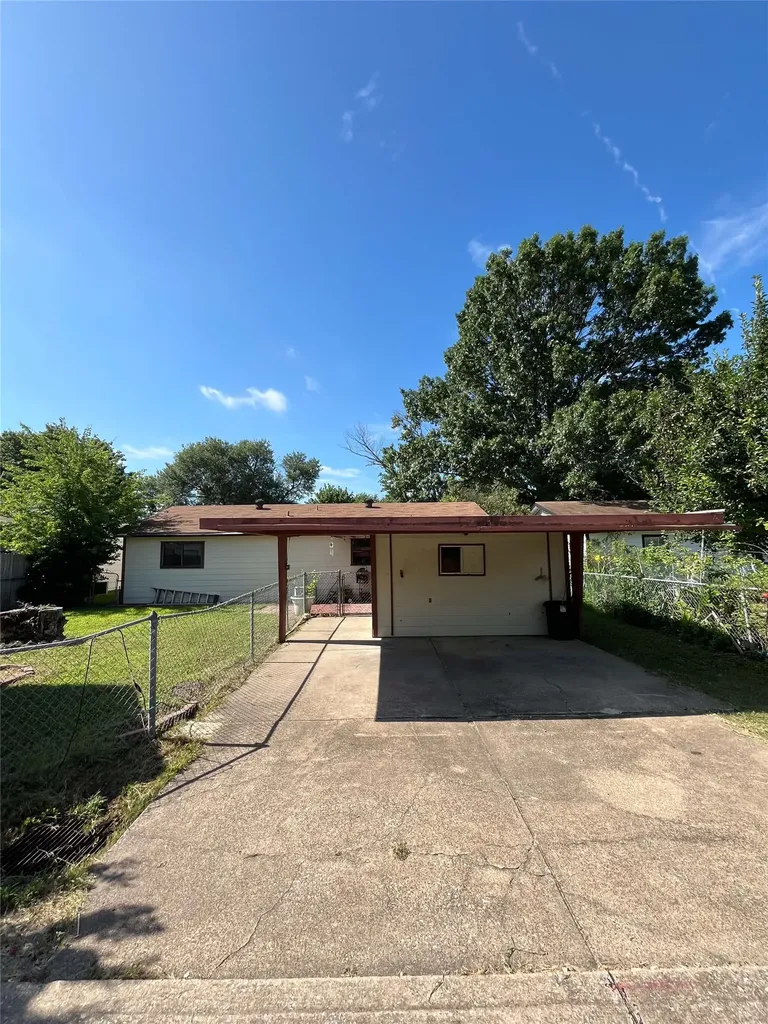 909 Wandering Way Drive Allen TX 75002
