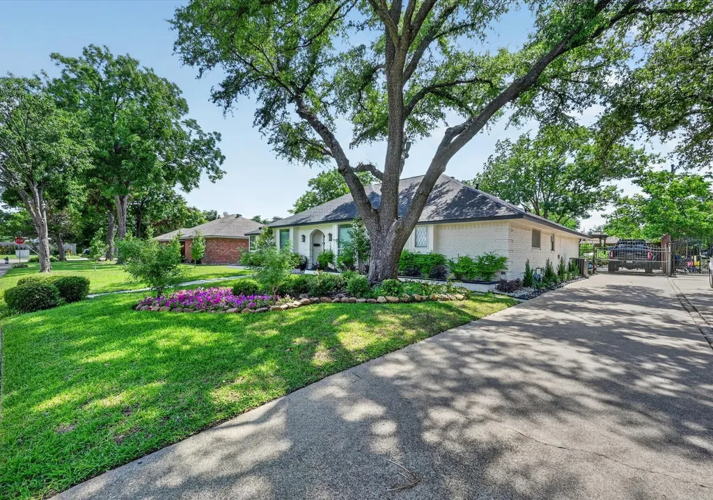 1505 Canyon Oaks Drive Irving TX 75061
