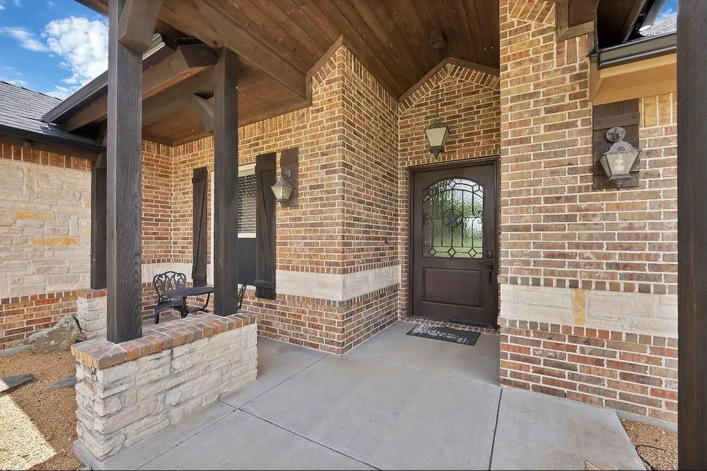 411 N Oak Branch Road Waxahachie TX 75167