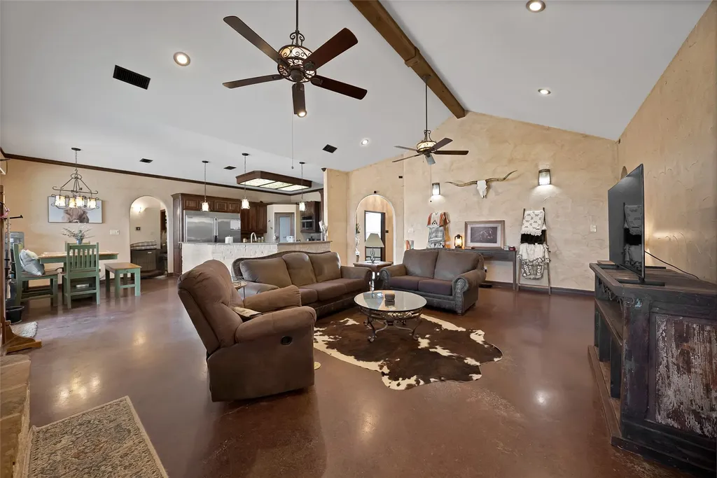 411 N Oak Branch Road Waxahachie TX 75167